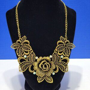 Vintage Gold Tone Floral Lace Bib Statement Necklace